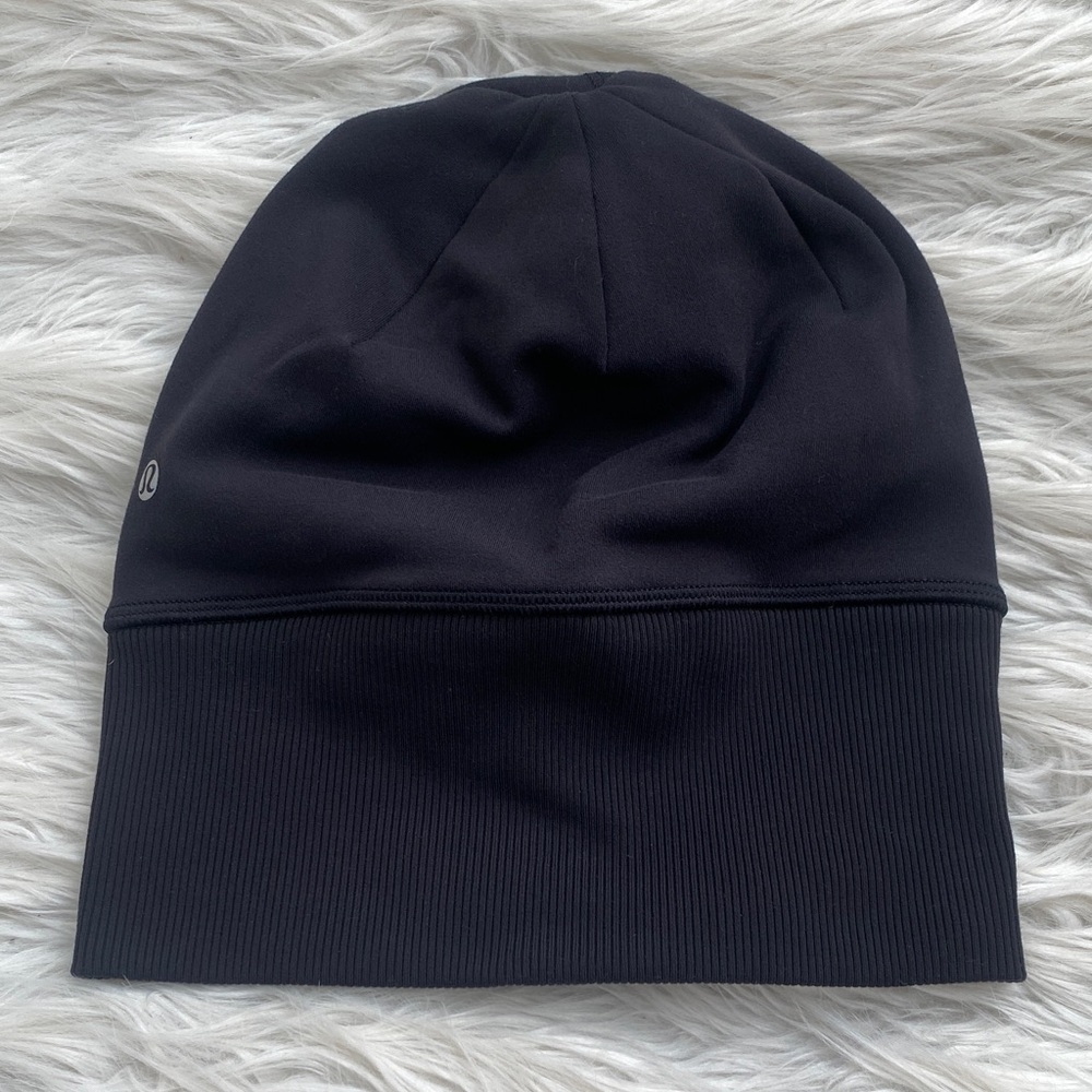 Lululemon | Black Running Beanie